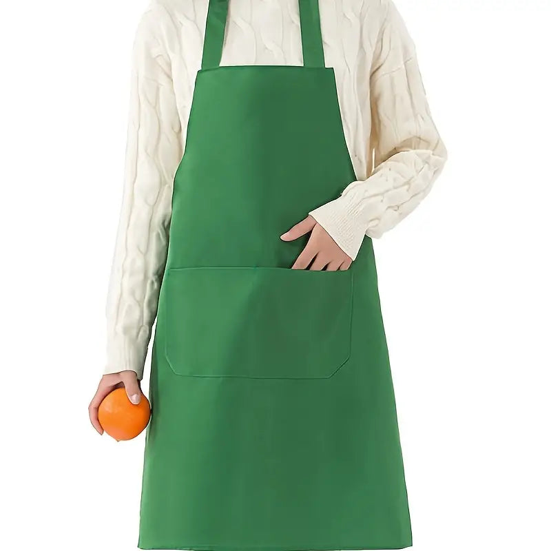 Personalized Apron with 2 Pockets - Water-Resistant - Red or Green